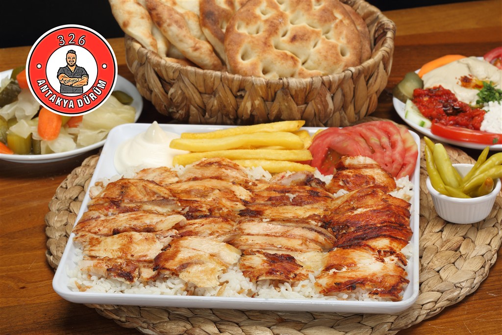 Pilav Üstü Tavuk Döner
